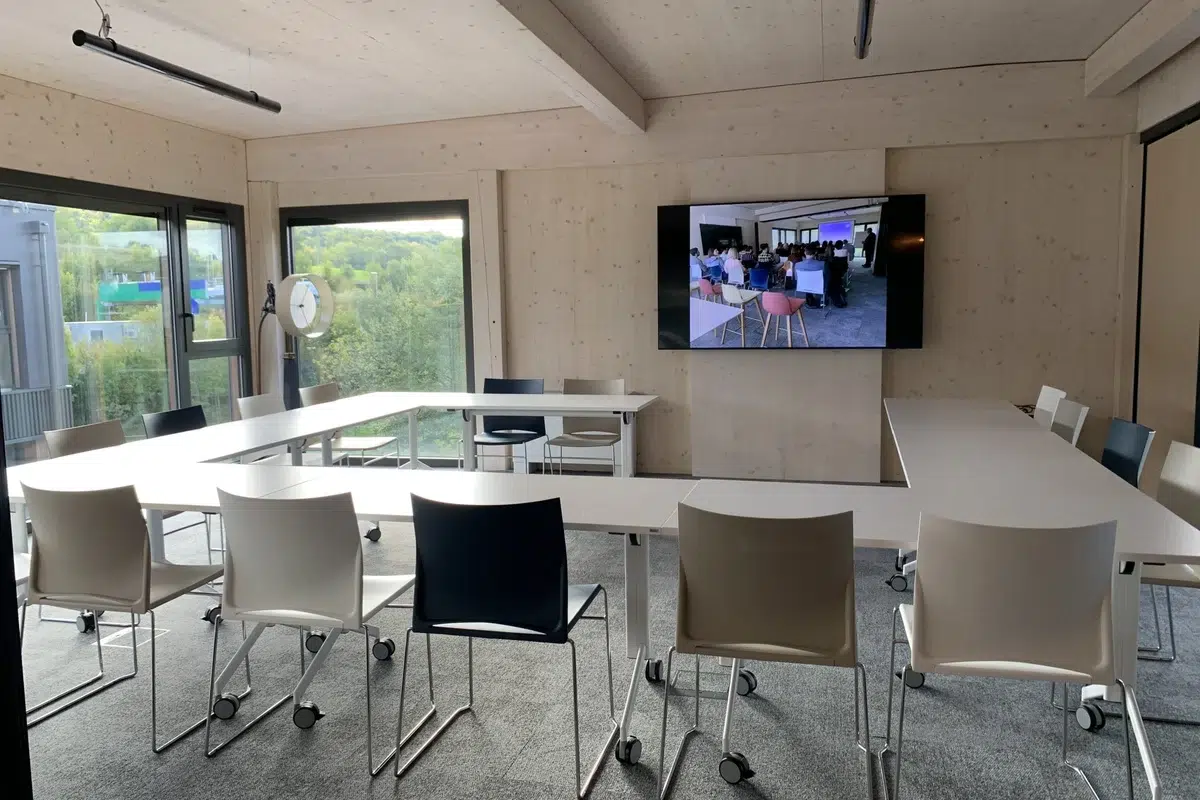 Salle de réunion La Grange Business Annecy Nord